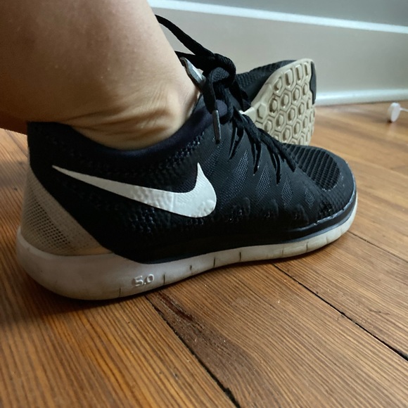 Black Nike free 5.0 - Picture 9 of 12